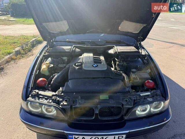Синий БМВ 5 Серия, объемом двигателя 3 л и пробегом 380 тыс. км за 5300 $, фото 9 на Automoto.ua
