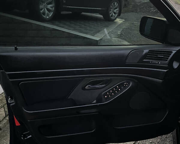 Синий БМВ 5 Серия, объемом двигателя 3 л и пробегом 400 тыс. км за 7800 $, фото 16 на Automoto.ua