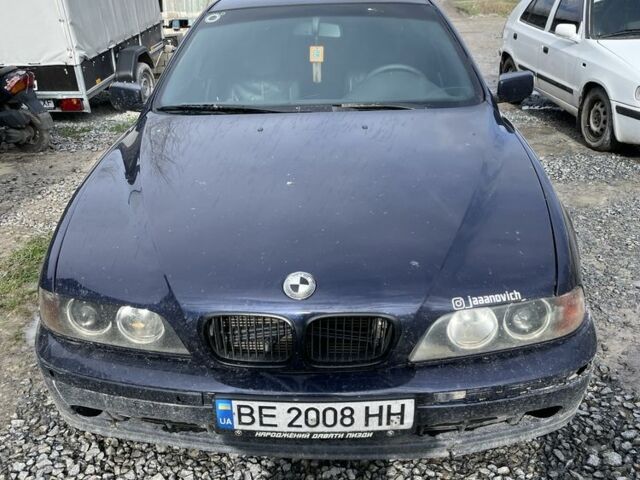Синий БМВ 5 Серия, объемом двигателя 2 л и пробегом 245 тыс. км за 3250 $, фото 1 на Automoto.ua
