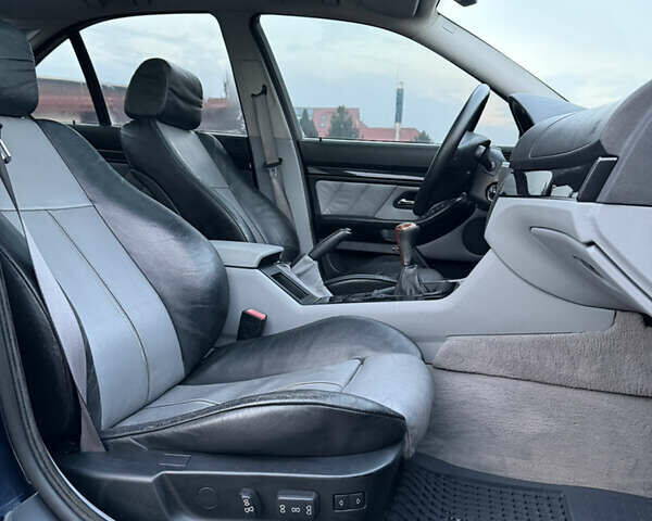 Синий БМВ 5 Серия, объемом двигателя 2.5 л и пробегом 381 тыс. км за 5700 $, фото 23 на Automoto.ua