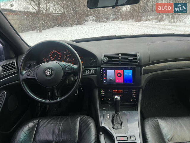 Синий БМВ 5 Серия, объемом двигателя 4.4 л и пробегом 345 тыс. км за 4750 $, фото 35 на Automoto.ua