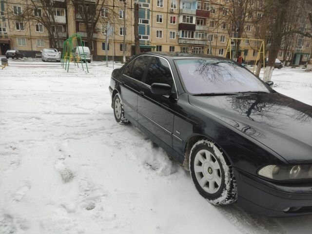 Синий БМВ 5 Серия, объемом двигателя 0 л и пробегом 440 тыс. км за 5500 $, фото 4 на Automoto.ua