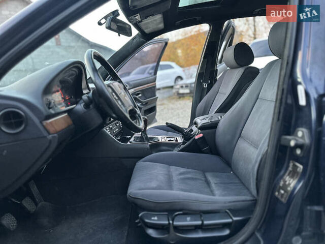 Синий БМВ 5 Серия, объемом двигателя 2 л и пробегом 300 тыс. км за 3300 $, фото 9 на Automoto.ua
