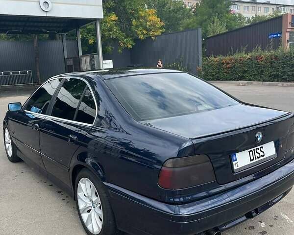 Синій БМВ 5 Серія, об'ємом двигуна 3 л та пробігом 378 тис. км за 6800 $, фото 2 на Automoto.ua
