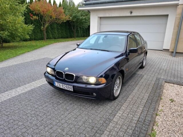 Синій БМВ 5 Серія, об'ємом двигуна 3 л та пробігом 198 тис. км за 2400 $, фото 6 на Automoto.ua