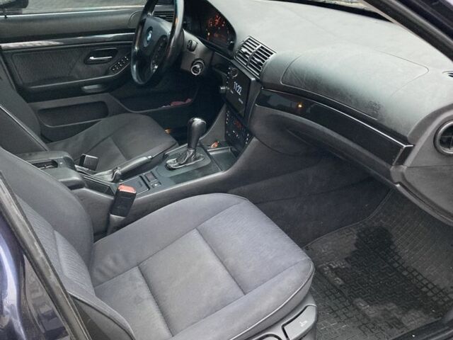 Синій БМВ 5 Серія, об'ємом двигуна 2.5 л та пробігом 376 тис. км за 4200 $, фото 12 на Automoto.ua