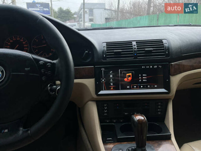 Синій БМВ 5 Серія, об'ємом двигуна 3 л та пробігом 300 тис. км за 5999 $, фото 17 на Automoto.ua