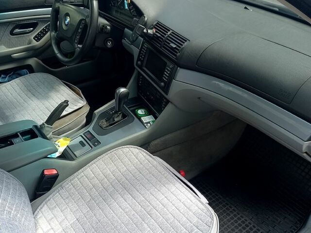 Синий БМВ 5 Серия, объемом двигателя 2.2 л и пробегом 312 тыс. км за 5100 $, фото 4 на Automoto.ua