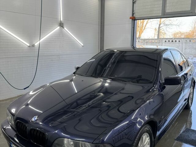 Синий БМВ 5 Серия, объемом двигателя 2.2 л и пробегом 245 тыс. км за 5700 $, фото 2 на Automoto.ua