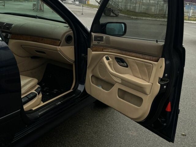 Синій БМВ 5 Серія, об'ємом двигуна 2 л та пробігом 3 тис. км за 3299 $, фото 11 на Automoto.ua