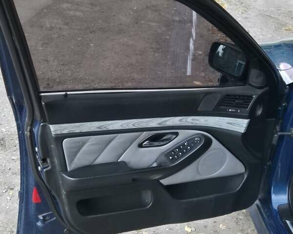 Синий БМВ 5 Серия, объемом двигателя 2.5 л и пробегом 630 тыс. км за 6000 $, фото 20 на Automoto.ua