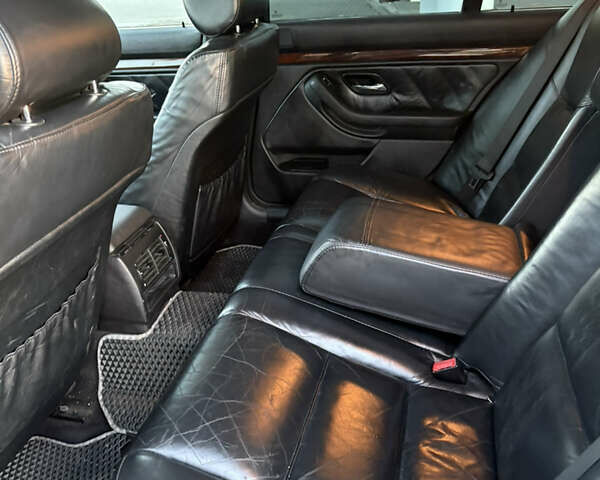 Синий БМВ 5 Серия, объемом двигателя 2.17 л и пробегом 364 тыс. км за 4250 $, фото 16 на Automoto.ua