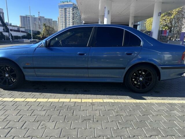 Синій БМВ 5 Серія, об'ємом двигуна 2.9 л та пробігом 500 тис. км за 4000 $, фото 6 на Automoto.ua