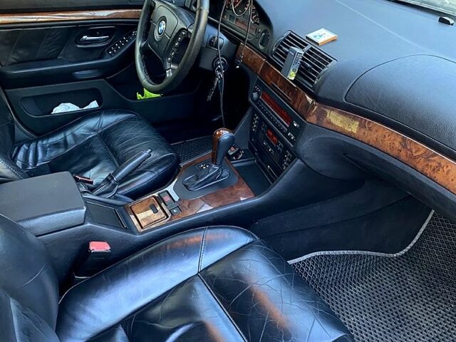 Синий БМВ 5 Серия, объемом двигателя 2.2 л и пробегом 350 тыс. км за 4700 $, фото 5 на Automoto.ua