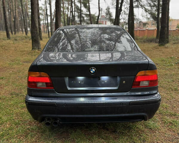 Синий БМВ 5 Серия, объемом двигателя 2.93 л и пробегом 368 тыс. км за 9200 $, фото 8 на Automoto.ua