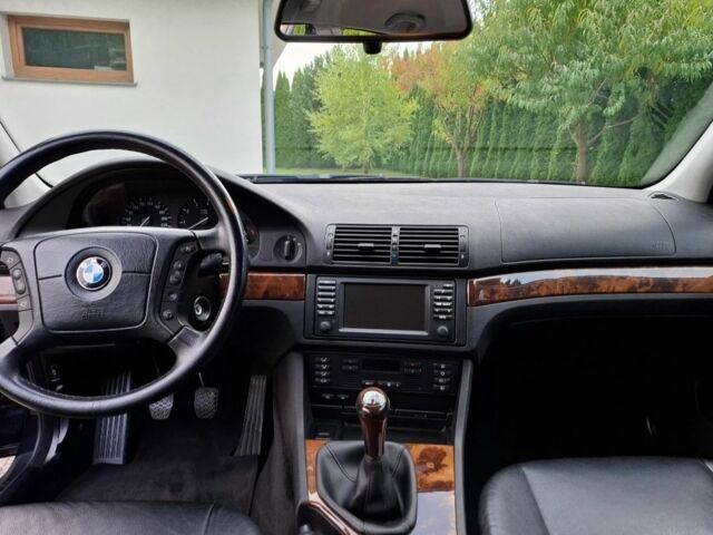 Синій БМВ 5 Серія, об'ємом двигуна 3 л та пробігом 198 тис. км за 2400 $, фото 4 на Automoto.ua