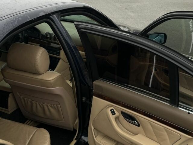 Синій БМВ 5 Серія, об'ємом двигуна 2 л та пробігом 3 тис. км за 3299 $, фото 8 на Automoto.ua