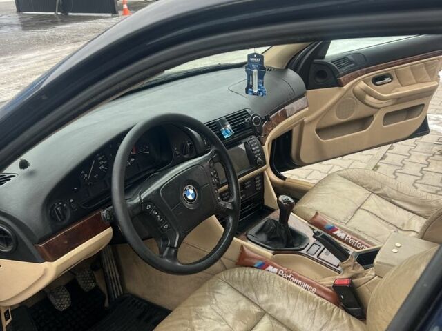 Синий БМВ 5 Серия, объемом двигателя 2 л и пробегом 3 тыс. км за 3700 $, фото 4 на Automoto.ua