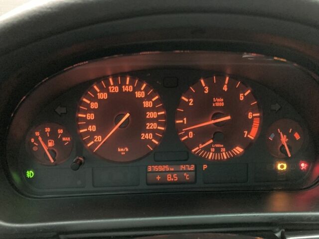 Синій БМВ 5 Серія, об'ємом двигуна 2.5 л та пробігом 376 тис. км за 4200 $, фото 13 на Automoto.ua