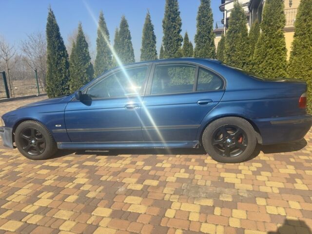 Синий БМВ 5 Серия, объемом двигателя 2.5 л и пробегом 320 тыс. км за 5200 $, фото 2 на Automoto.ua