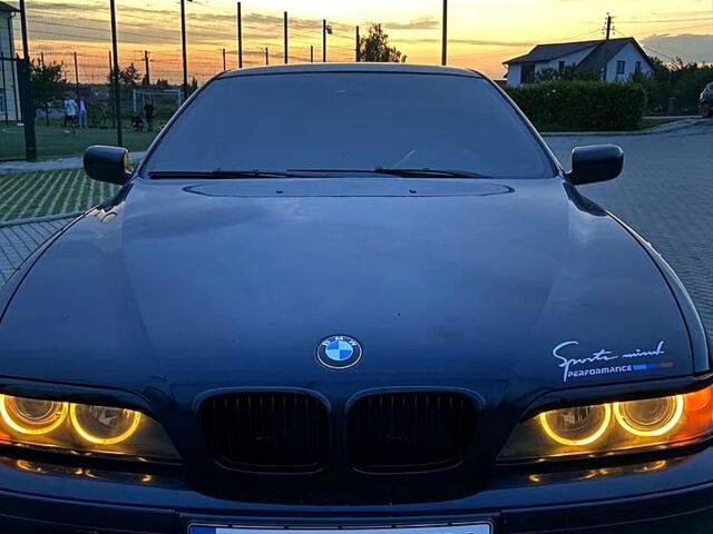 Синий БМВ 5 Серия, объемом двигателя 2.2 л и пробегом 0 тыс. км за 3000 $, фото 2 на Automoto.ua