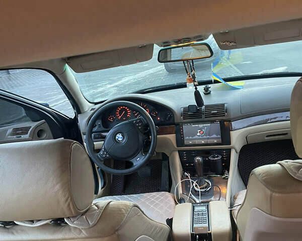 Синий БМВ 5 Серия, объемом двигателя 2.5 л и пробегом 475 тыс. км за 4000 $, фото 5 на Automoto.ua