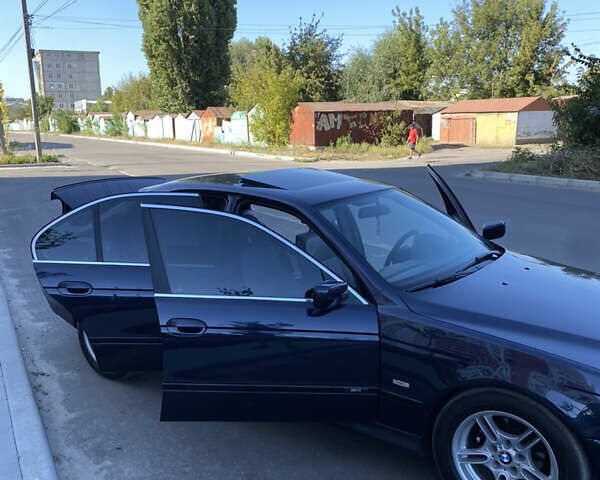 Синий БМВ 5 Серия, объемом двигателя 2.2 л и пробегом 307 тыс. км за 6500 $, фото 8 на Automoto.ua