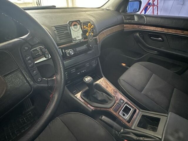 Синий БМВ 5 Серия, объемом двигателя 2 л и пробегом 3 тыс. км за 3400 $, фото 3 на Automoto.ua