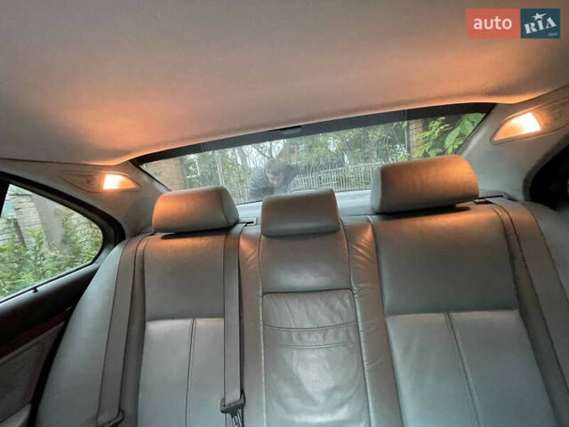 Синий БМВ 5 Серия, объемом двигателя 4.4 л и пробегом 357 тыс. км за 5250 $, фото 19 на Automoto.ua