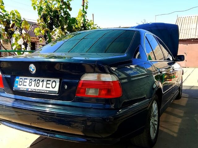 Синий БМВ 5 Серия, объемом двигателя 3 л и пробегом 431 тыс. км за 4200 $, фото 1 на Automoto.ua