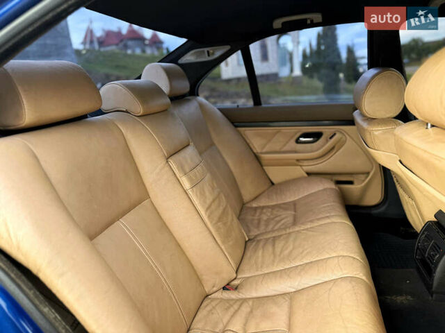 Синий БМВ 5 Серия, объемом двигателя 2.5 л и пробегом 379 тыс. км за 4999 $, фото 58 на Automoto.ua