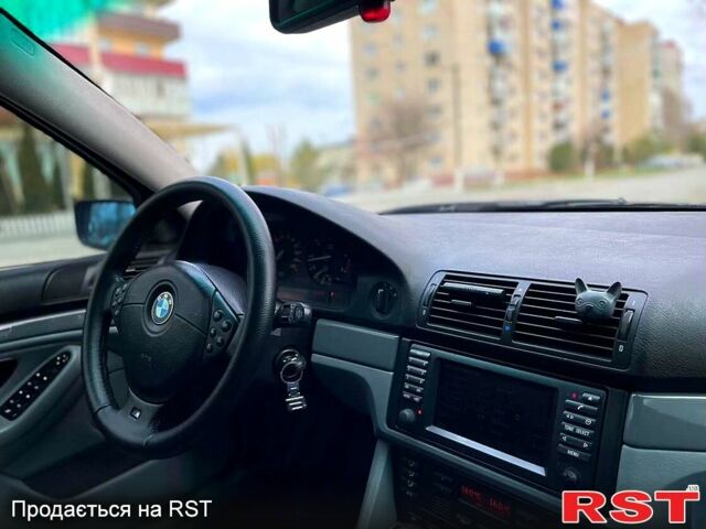 Синий БМВ 5 Серия, объемом двигателя 2.9 л и пробегом 298 тыс. км за 3500 $, фото 5 на Automoto.ua