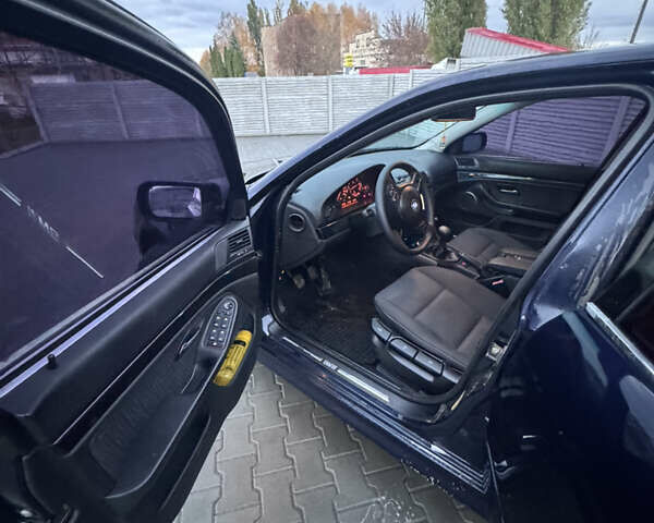 Синий БМВ 5 Серия, объемом двигателя 2.2 л и пробегом 320 тыс. км за 4300 $, фото 7 на Automoto.ua