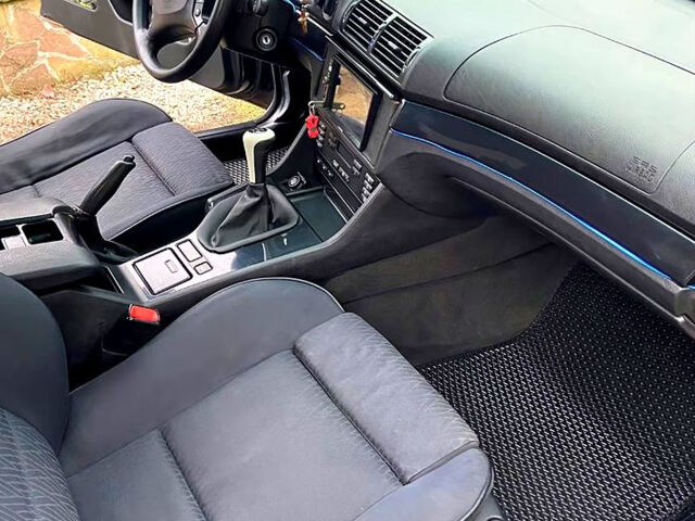 Синий БМВ 5 Серия, объемом двигателя 2.2 л и пробегом 0 тыс. км за 3000 $, фото 7 на Automoto.ua