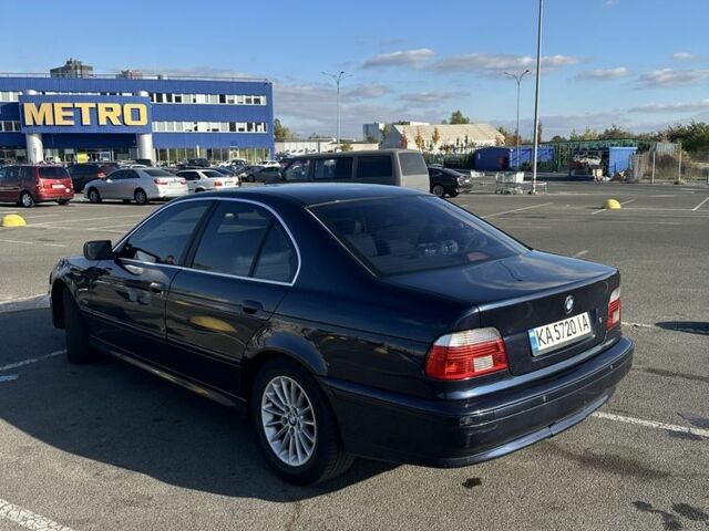 Синий БМВ 5 Серия, объемом двигателя 3 л и пробегом 360 тыс. км за 5700 $, фото 1 на Automoto.ua