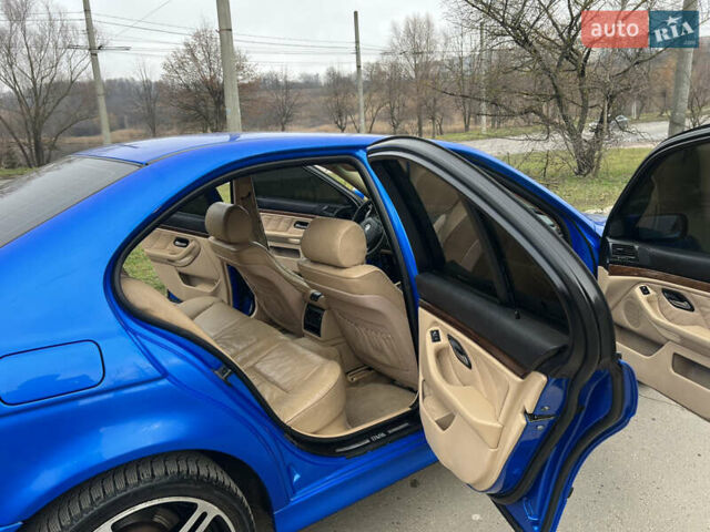 Синій БМВ 5 Серія, об'ємом двигуна 3 л та пробігом 300 тис. км за 5999 $, фото 14 на Automoto.ua