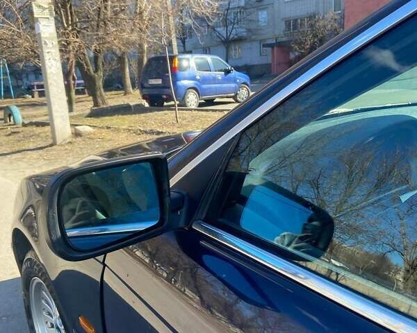 Синий БМВ 5 Серия, объемом двигателя 2.5 л и пробегом 300 тыс. км за 6500 $, фото 7 на Automoto.ua