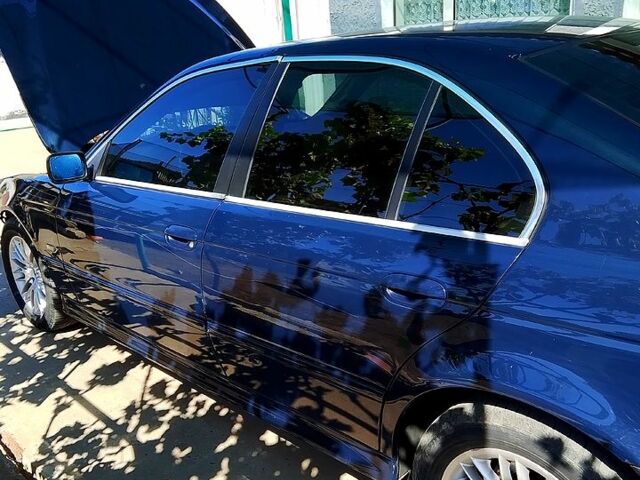 Синий БМВ 5 Серия, объемом двигателя 3 л и пробегом 431 тыс. км за 4200 $, фото 5 на Automoto.ua