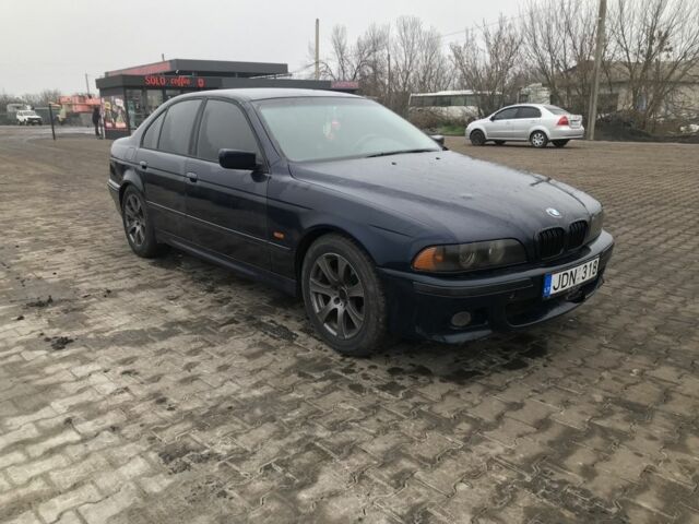 Синий БМВ 5 Серия, объемом двигателя 3 л и пробегом 250 тыс. км за 3500 $, фото 3 на Automoto.ua