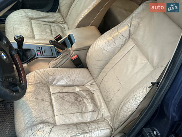 Синій БМВ 5 Серія, об'ємом двигуна 1.95 л та пробігом 370 тис. км за 2750 $, фото 12 на Automoto.ua