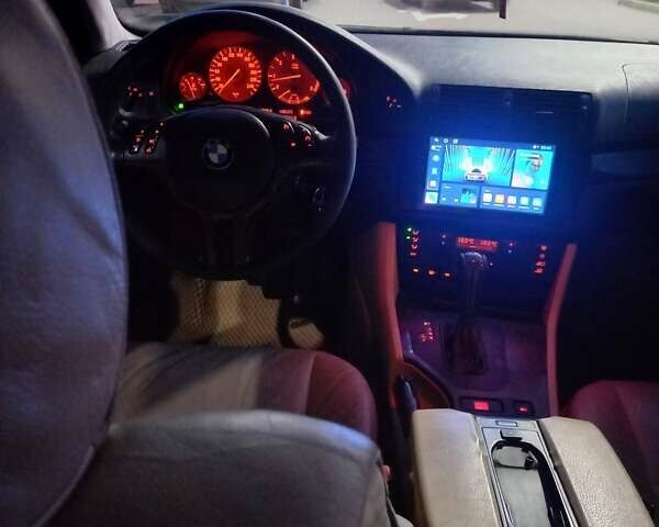 Синий БМВ 5 Серия, объемом двигателя 2.5 л и пробегом 350 тыс. км за 5500 $, фото 16 на Automoto.ua