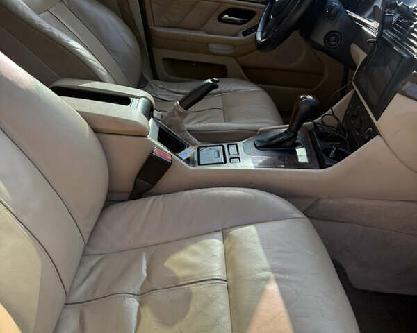 Синій БМВ 5 Серія, об'ємом двигуна 2.2 л та пробігом 296 тис. км за 5300 $, фото 8 на Automoto.ua