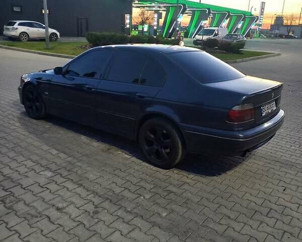 Синий БМВ 5 Серия, объемом двигателя 2.5 л и пробегом 350 тыс. км за 5500 $, фото 5 на Automoto.ua