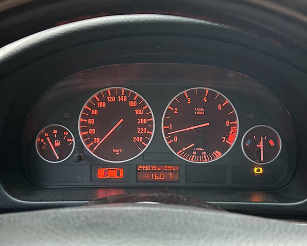 Синій БМВ 5 Серія, об'ємом двигуна 2.2 л та пробігом 250 тис. км за 5000 $, фото 15 на Automoto.ua