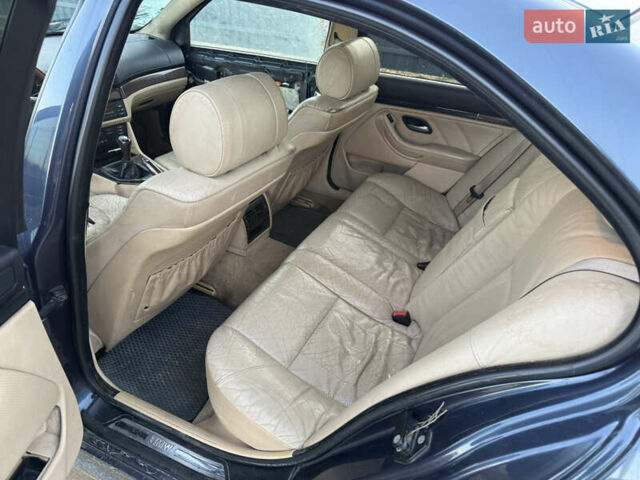 Синий БМВ 5 Серия, объемом двигателя 2 л и пробегом 433 тыс. км за 3099 $, фото 14 на Automoto.ua