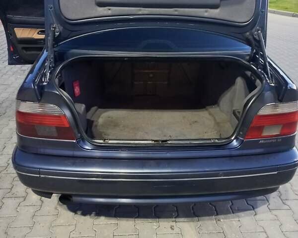 Синий БМВ 5 Серия, объемом двигателя 2.5 л и пробегом 350 тыс. км за 5500 $, фото 13 на Automoto.ua