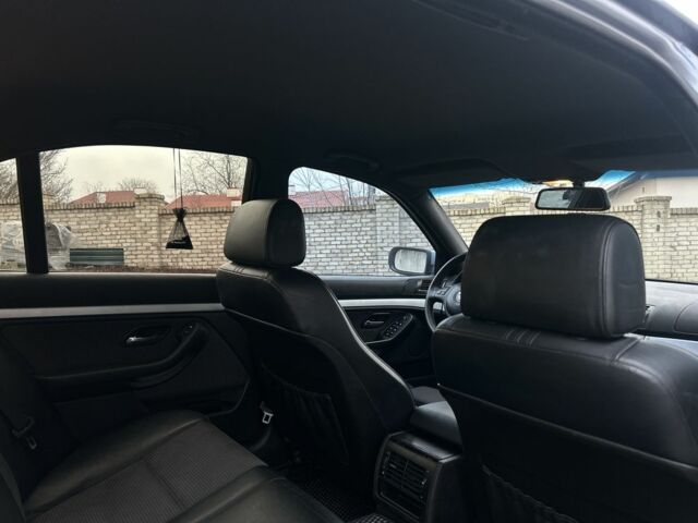 Синий БМВ 5 Серия, объемом двигателя 2.5 л и пробегом 471 тыс. км за 6499 $, фото 18 на Automoto.ua