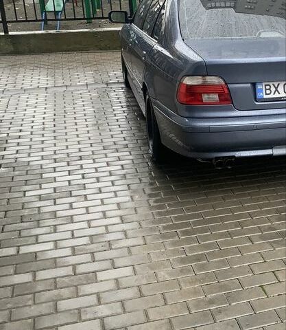 Синий БМВ 5 Серия, объемом двигателя 2.2 л и пробегом 260 тыс. км за 5500 $, фото 11 на Automoto.ua