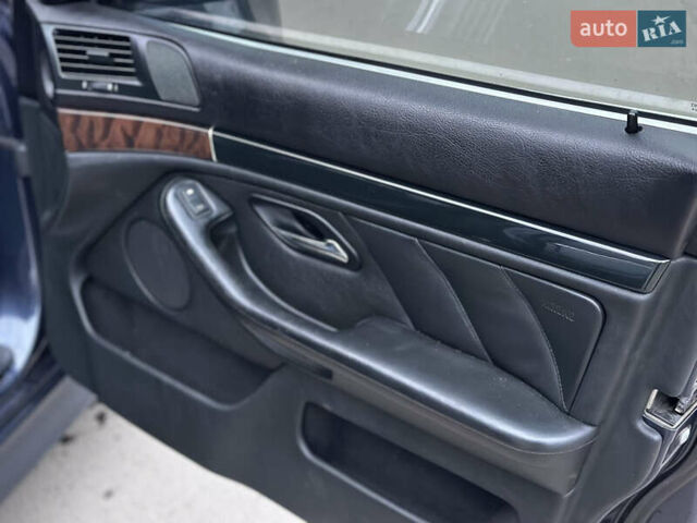 Синий БМВ 5 Серия, объемом двигателя 2.5 л и пробегом 460 тыс. км за 5900 $, фото 18 на Automoto.ua