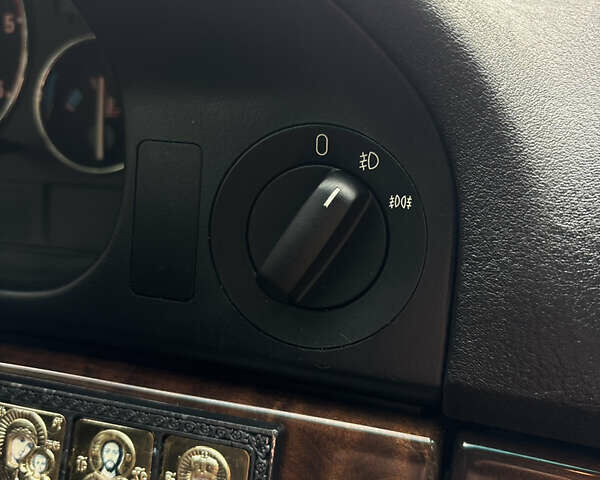 Синій БМВ 5 Серія, об'ємом двигуна 2.5 л та пробігом 409 тис. км за 6499 $, фото 59 на Automoto.ua